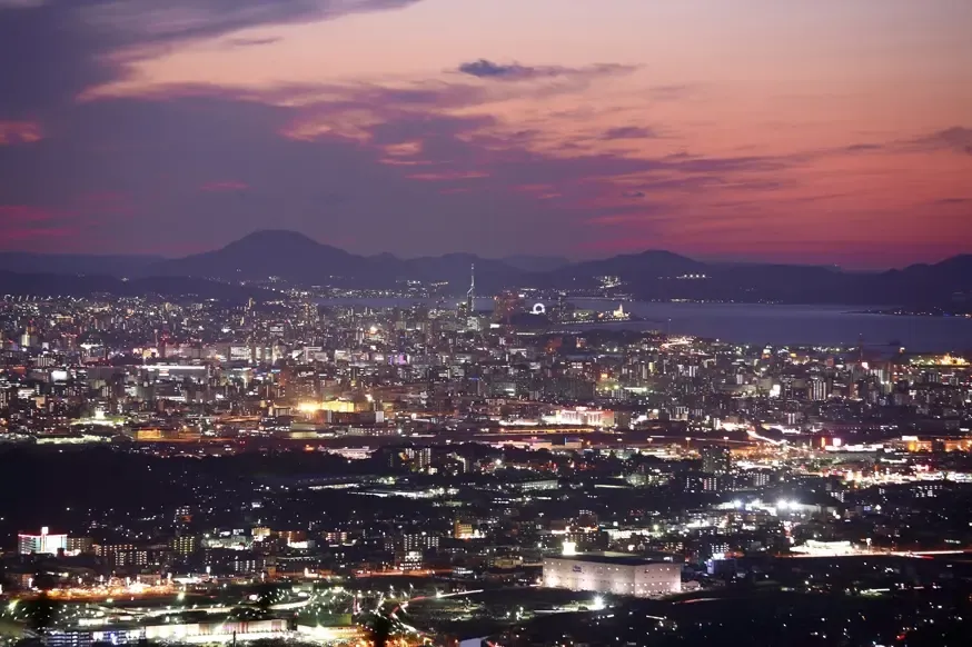 [Shirakawa Tomoaki] Sou, Sonomama Nomikomi Nasai Watashi no Dorichin Gungnir Fhentai - Page 14